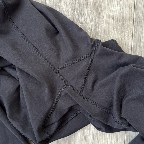 Vintage Lululemon Groove Flare Pants size 8/10 32” inseam - Picture 5 of 5